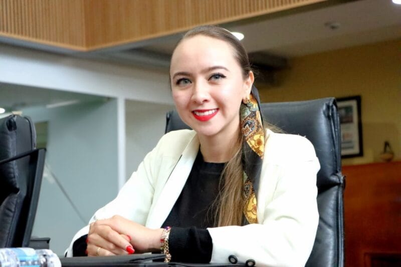 08B195A3-5FE5-4E9C-A1FB-3BA1C08FED0E