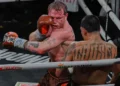 La locura por Canelo llegó al extremo: su barbero convirtió su firma en un tatuaje La locura por Canelo llegó al extremo: su barbero convirtió su firma en un tatuaje