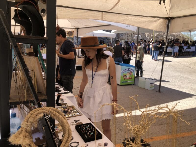 70FC7B17-42FF-4A8A-A1DE-EEABA88AE4D0