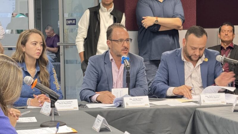 88AC43A8-021C-4322-A8F3-0981B337070C