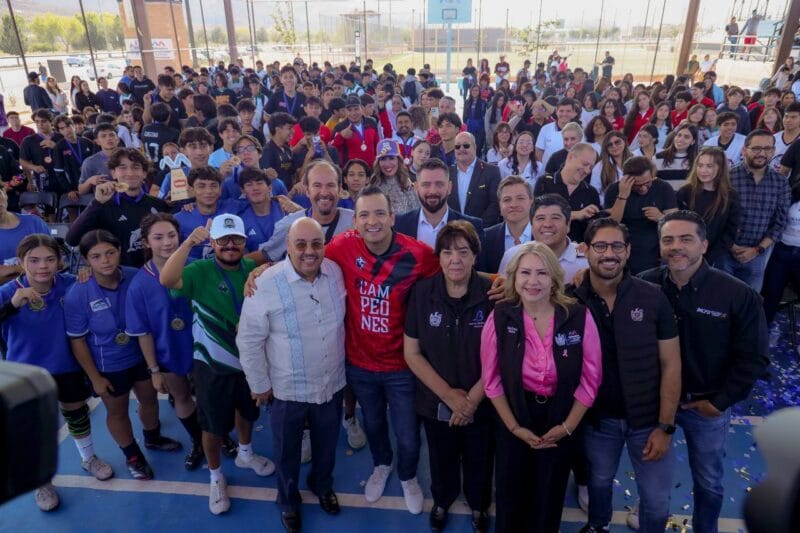 Noticias Chihuahua PAUSA.MX Premia alcalde Bonilla a los equipos ganadores del Torneo por la Salud Mental del IMPAS