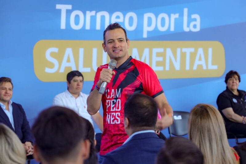Noticias Chihuahua PAUSA.MX Premia alcalde Bonilla a los equipos ganadores del Torneo por la Salud Mental del IMPAS