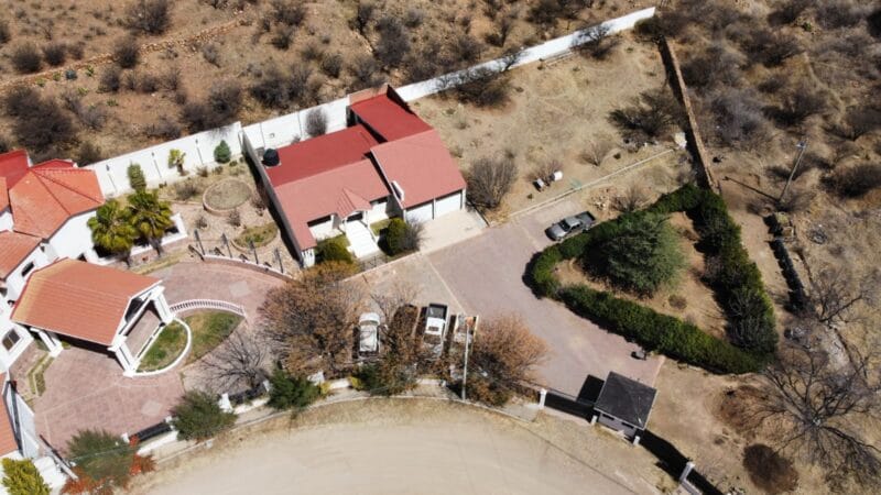 Noticias Chihuahua Pausa.MX Denuncia a diputada de MC y padre por despojo en Parral