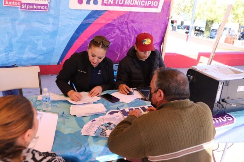 Noticias Chihuahua PAUSA.MX Lleva Fiscalía servicios gratuitos y asesorías a los habitantes de La Campesina