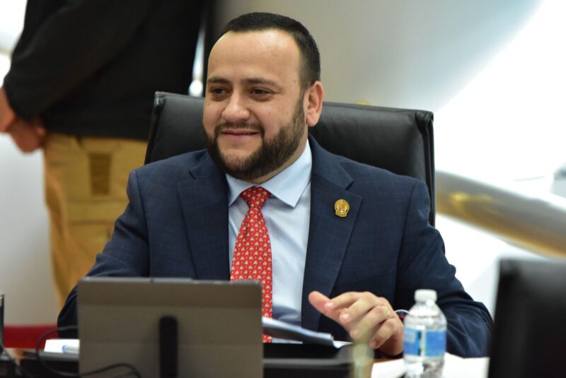 1E7FEB56-750F-4EC3-83BF-880C5DDE564E