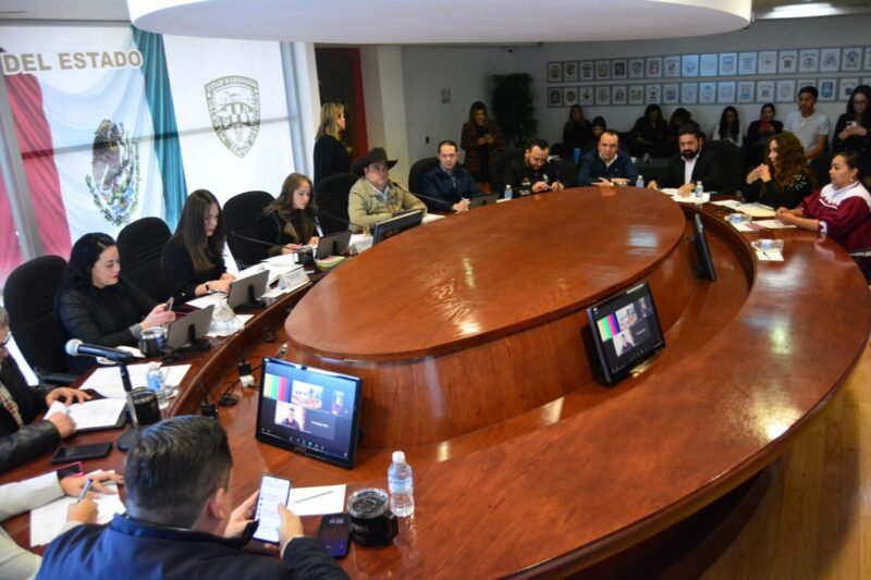 Recuerdan acusación de violencia de género de Bonilla cuando piden suspensión de Riggs