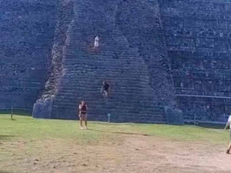 extranjeros-burlan-seguridad-piramide-chichen-itza-video-tres PAUSA.MX