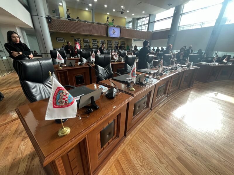 Faltan MC, PRI, PAN, PT, Verde a Jucopo y sesión extraordinaria; parece boicot, advierte Morena