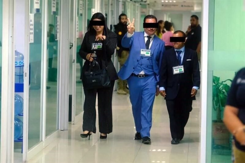 'No cantan' Los Alegres del Barranco en la Fiscalía de Jalisco