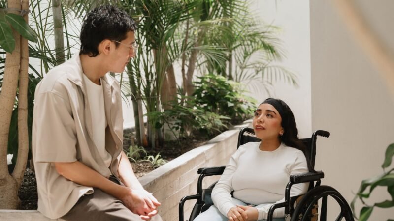 Piden otorgar licencias laborales especiales para cuidados de personas con discapacidad