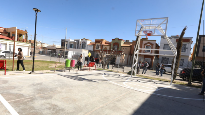 29748743-C2AC-4BD6-9EEB-63210D87580C