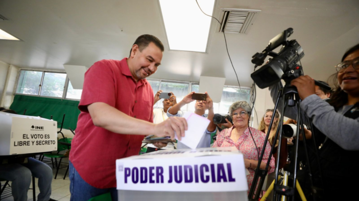 C24763E6-3D35-433D-A49D-5EB8E1FAB4E0