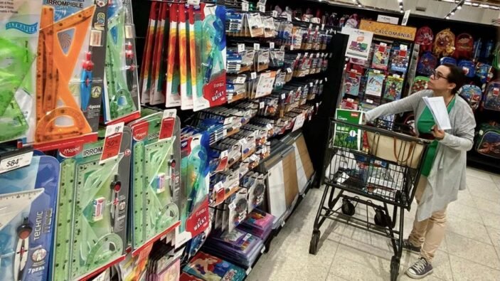 Prevén aumento de ventas en comercios del centro por regreso a clases