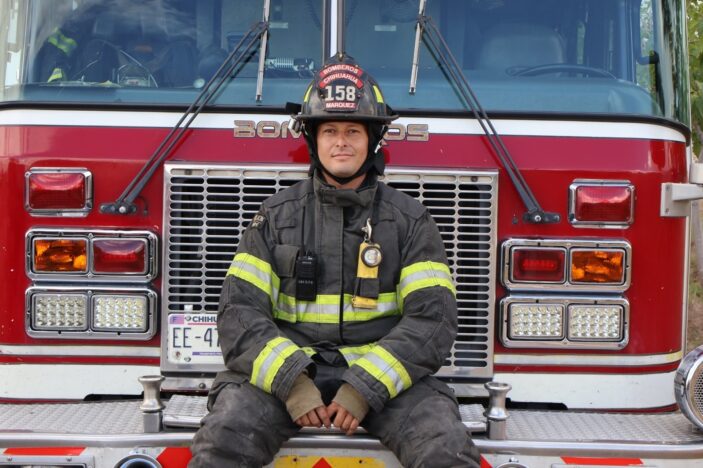 Noticias Chihuahua Pausa.MX “Conoce a Erick, el Bombero del Año 2025”