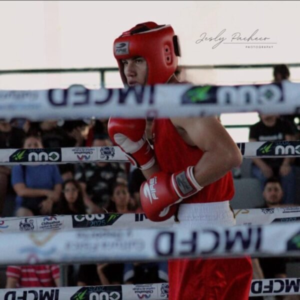 Noticias Chihuahua PAUSA.MX Pide “El Catrín” Cerros apoyo a Maru para campeonato en CDMX