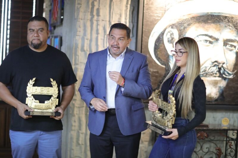 Noticias Chihuahua PAUSA.MX Regresa a Juárez, ganadora de certamen internacional Bikini Open