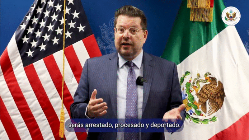 Advierte cónsul de Estados Unidos sobre engaños de traficantes a migrantes en redes sociales