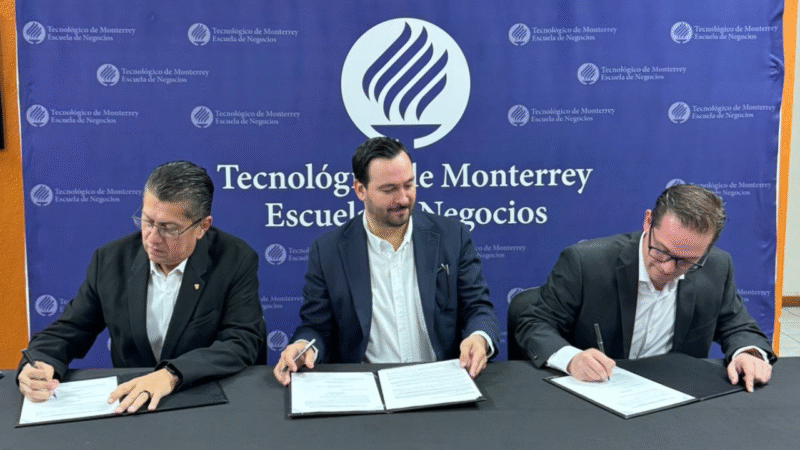 Firman convenio Fechac y Tec de Monterrey para que estudiantes financieros apoyen solicitantes de apoyo