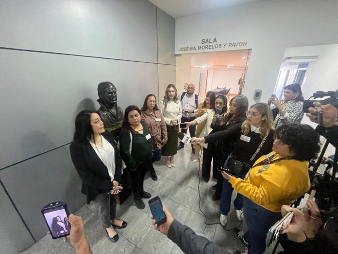 También acuden al Congreso madres cuidadoras para respaldar propuesta de diputada Portillo