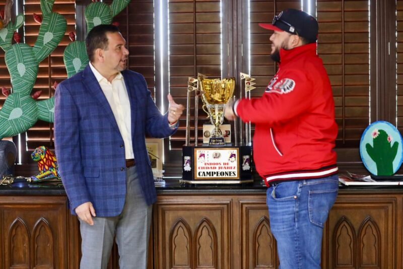 Noticias Chihuahua PAUSA.MX Indios de Juárez refrendan su compromiso con la afición fronteriza en visita al Presidente Pérez Cuéllar