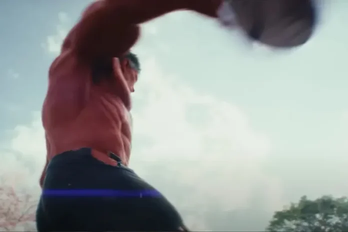 hulk-rojo-trailer.06q75Gts_1cwX1C