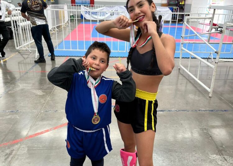 Noticias Chihuahua PAUSA.MX Gran desempeño de la escuela ‘Tigre Negro’ en el campeonato estatal de Muay Thai
