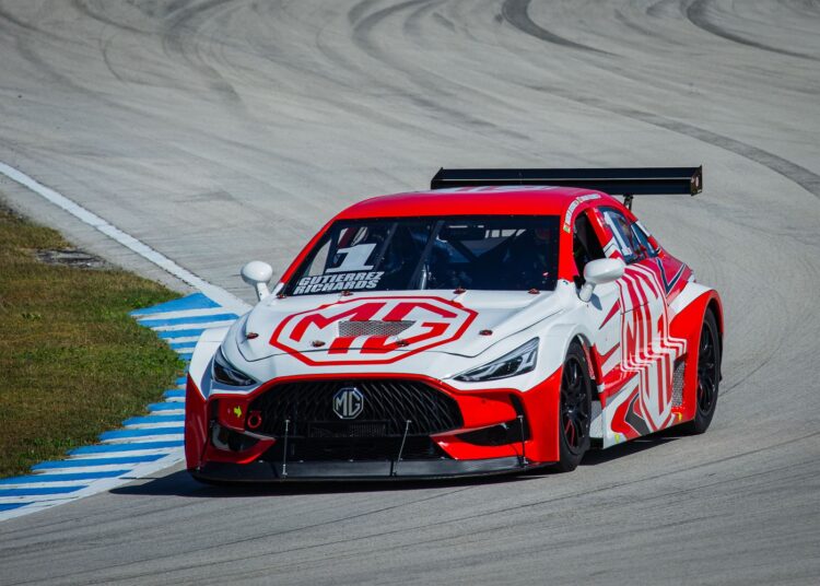 Noticias Chihuahua PAUSA.MX PABLO PÉREZ DE LARA SALE PRIMERO EN LA CARRERA 1 DE LA GTM PRO 1 Y EMILIANO RICHARDS EN LA 2 DE SÚPER COPA ROSHFRANS