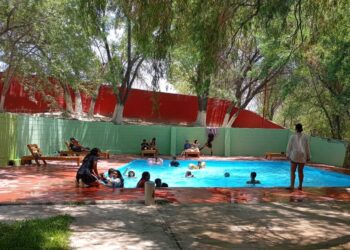 Reabren balneario en Coyame por temporada vacacional