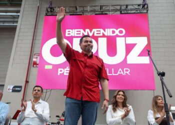Cruz Pérez Cuéllar amplía su presencia en la capital y toma ventaja en la ruta rumbo a 2027
