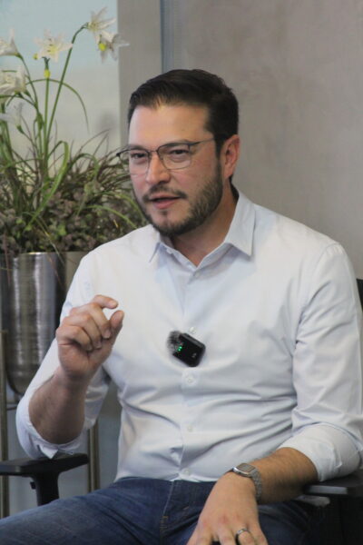 Noticias Chihuahua Pausa.MX Entrevista con Mario Mata en Pausa.MX