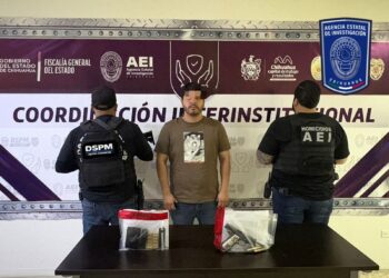 Noticias Chihuahua Pausa.MX Detienen a hombre armado en crucero del Periférico de la Juventud