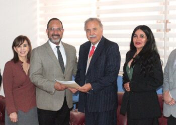 Noticias Chihuahua Pausa.MX Busca Héctor Vázquez Domínguez dirigencia estatal de abogados