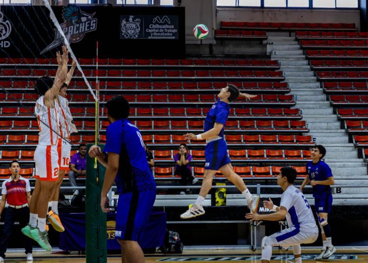 Noticias Chihuahua Pausa.MX ¡Pierden lo invicto! Vaqueros URN cayó en casa con CETYS Tijuana en Voleibol