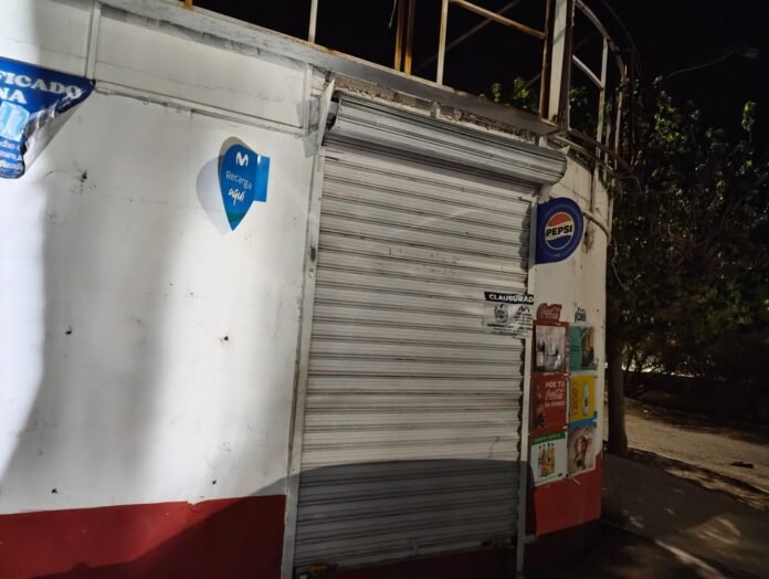 Clausuran ocho negocios por diversas faltas