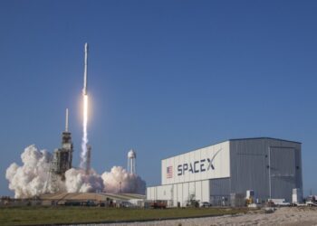 Carrera espacial renace: SpaceX y NASA impulsan nuevas misiones históricas