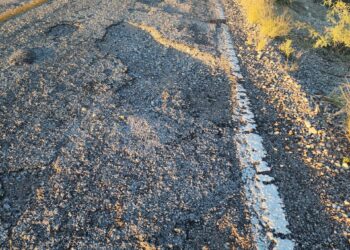 Atiende SICT petición de Coyame para reparar carretera   
