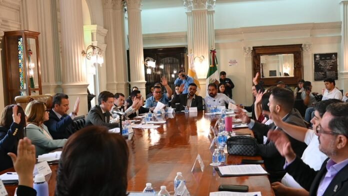 pausa-mx-busca-cabildo-de-chihuahua-endeudarse-con-mas-de-150-mdp
