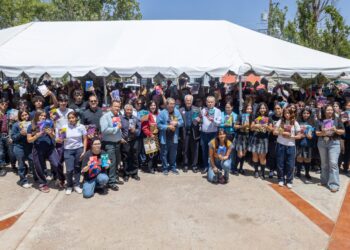 Distribuyen 2 mil libros de manera gratuita, en Cuauhtémoc