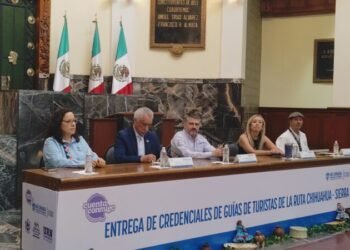 Certifican a 17 guías turísticos en Chihuahua Certifican a 17 guías turísticos en Chihuahua