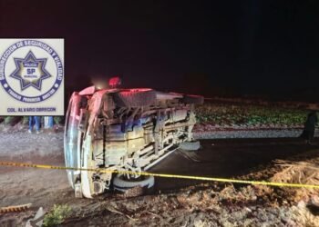 Atienden volcadura en la seccional de Álvaro Obregón; no se reportan personas lesionadas de gravedad Atienden volcadura en la seccional de Álvaro Obregón; no se reportan personas lesionadas de gravedad