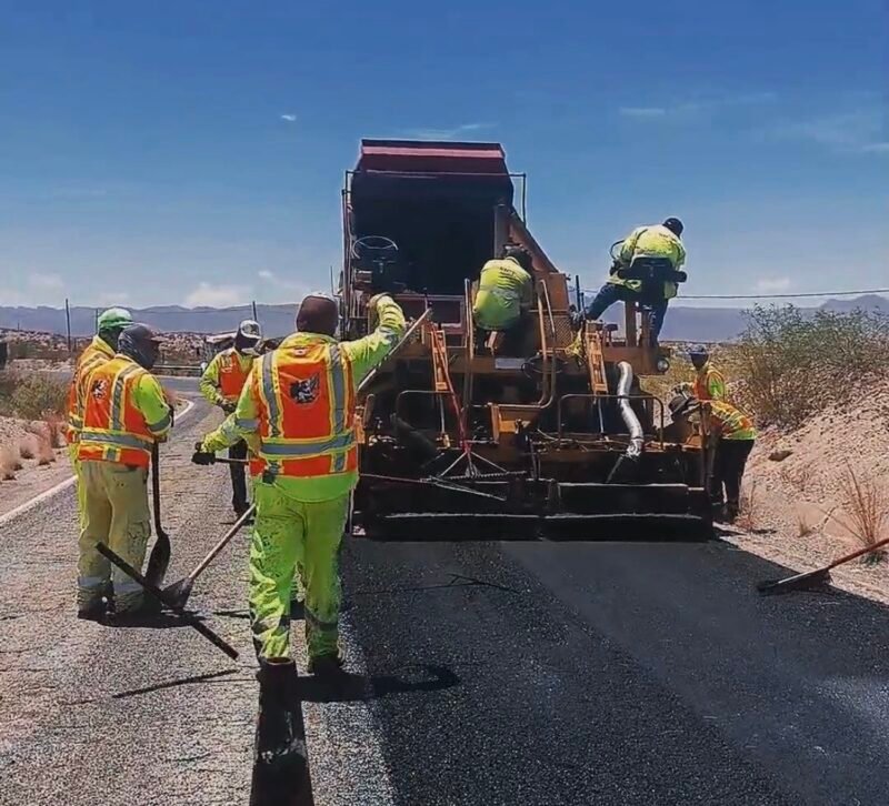 Avanzan trabajos de conservación en la carretera Chihuahua-Ojinaga