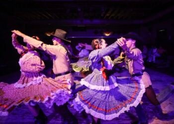 Danza folklórica llena de tradición con “Chihuahua nuestra herencia” en Juárez