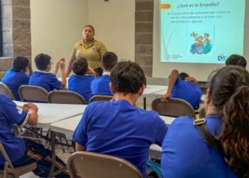 Lleva Seguridad Pública Delicias pláticas de valores a jóvenes del municipio