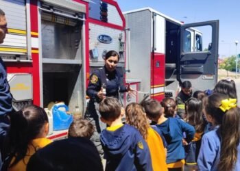 Recomiendan bomberos extremar precauciones con los más pequeños de la casa en vacaciones
