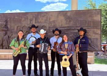 Noticias Chihuahua Pausa.MX SonArte Folklore llevará música chihuahuense a Europa