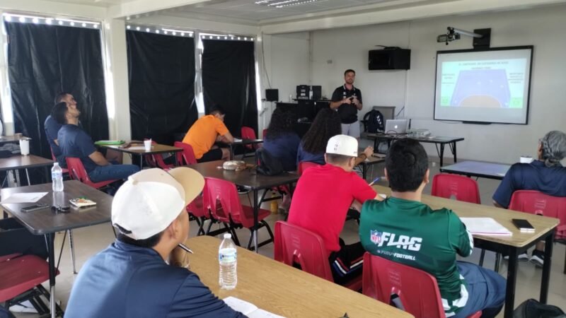 Realizan campamento especializado de handball en Juárez