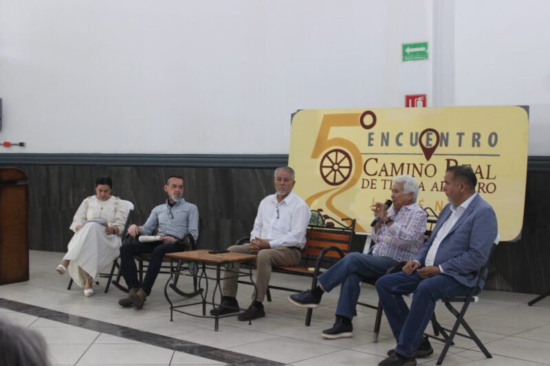 Diálogo y patrimonio marcan encuentro en Jiménez