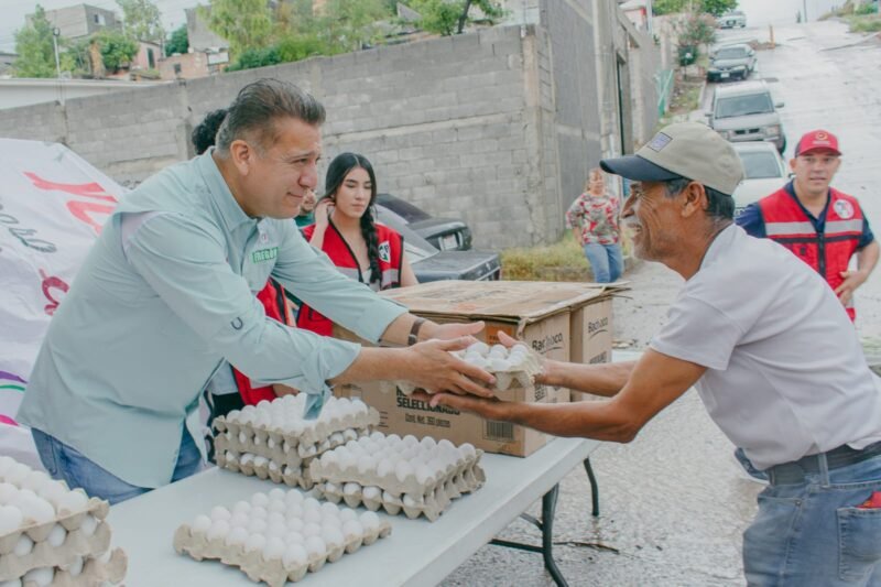 Fermín Ordóñez entrega apoyo alimentario a más de 2 mil familias