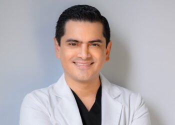 FRONTOPLASTIA, LA CIRUGÍA QUE ESTÁ CAMBIANDO LA MANERA DE ENTENDER LA PROPORCIÓN FACIAL FRONTOPLASTIA, LA CIRUGÍA QUE ESTÁ CAMBIANDO LA MANERA DE ENTENDER LA PROPORCIÓN FACIAL