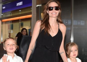 Knox y Vivienne cumplen 18 años y Angelina Jolie queda libre para dejar Los Ángeles Knox y Vivienne cumplen 18 años y Angelina Jolie queda libre para dejar Los Ángeles